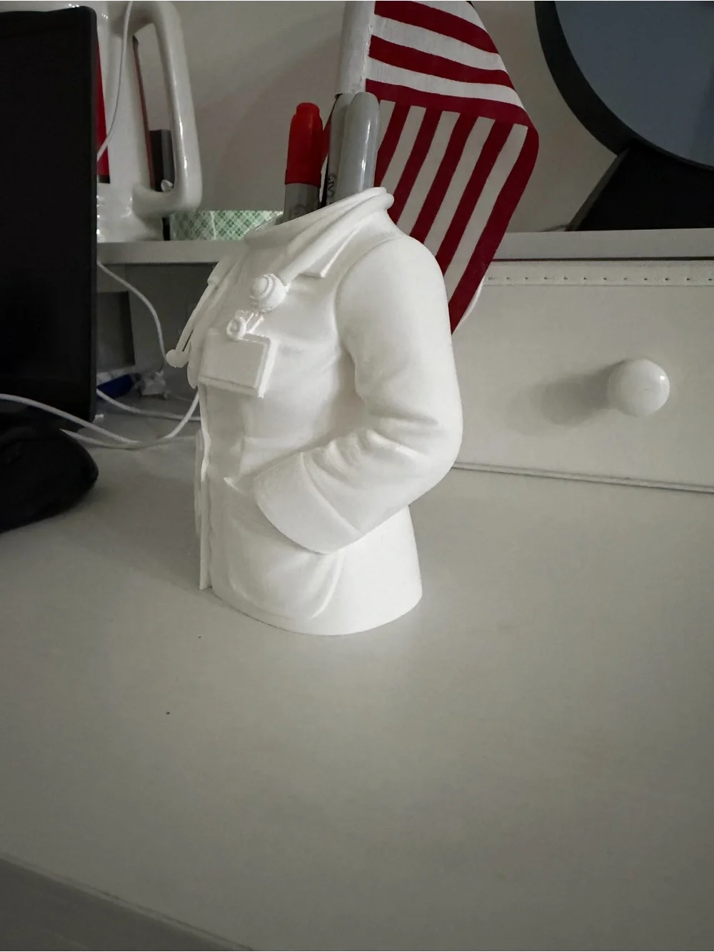 3D Medical Desk Organizer – Lab Coat Bust with Stethoscope and Card Holder